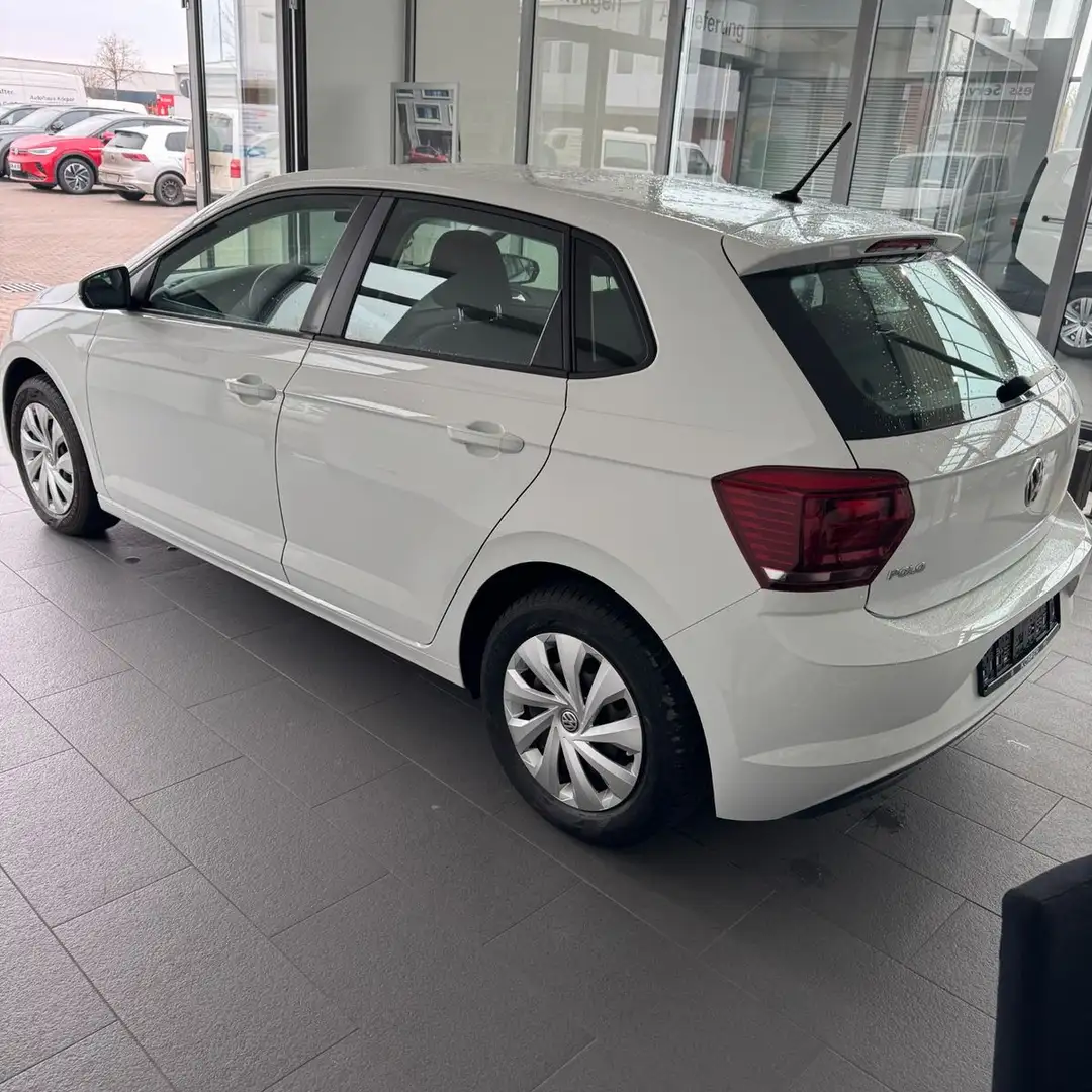 Volkswagen Polo VI Trendline 1.0 Wit - 2