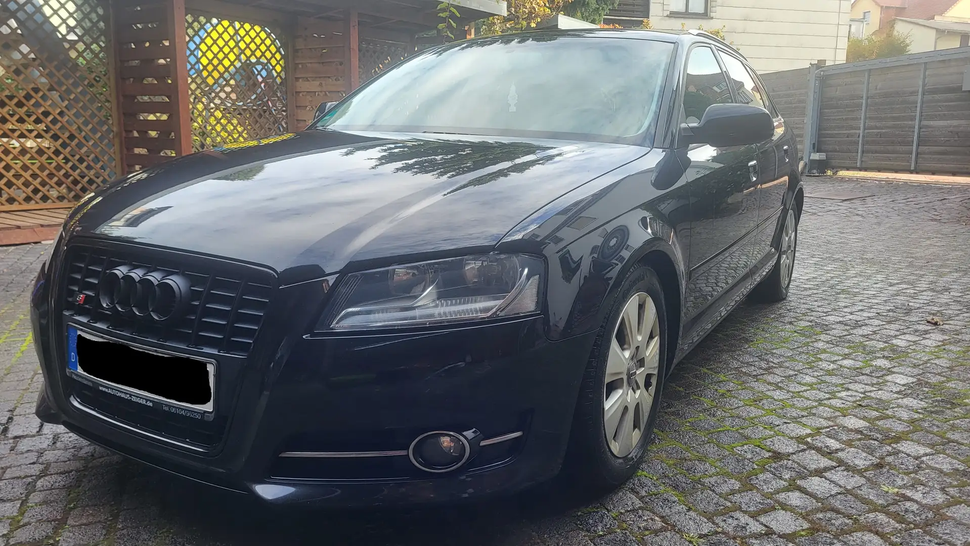 Audi A3 1.4 TFSI Sportback | PDC | SHZ | Klima | NAVI | BT Černá - 1