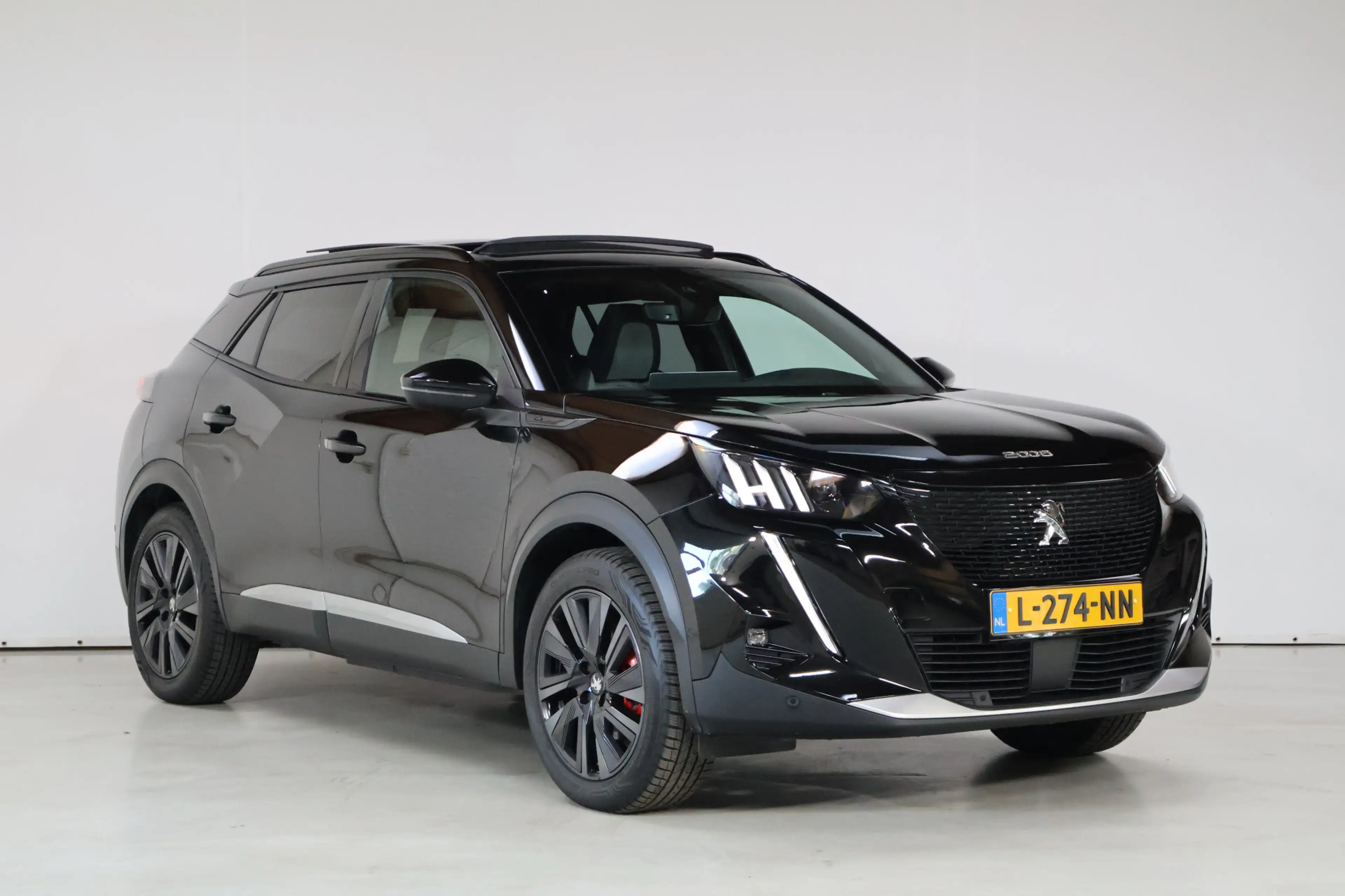 Peugeot e-2008 EV GT Pack 50 kWh | Pano | Cam | Acc | Sfeer | Dea — photo 5