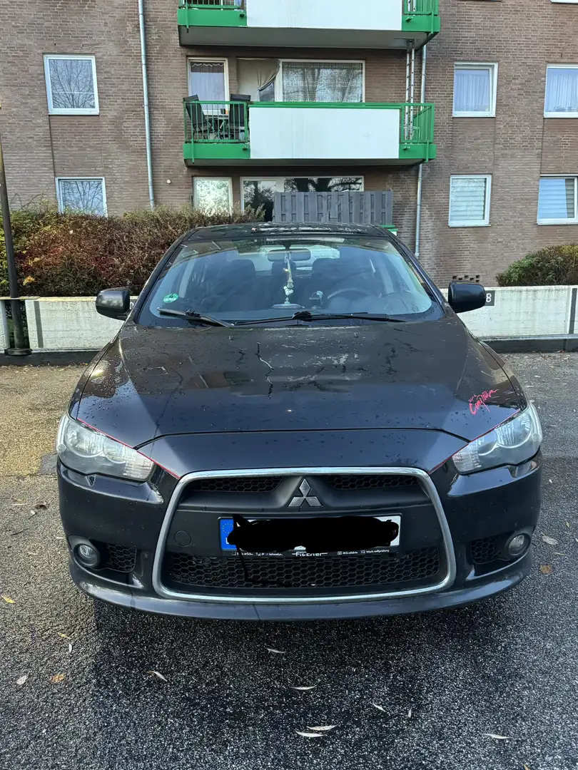 Mitsubishi Lancer Schwarz - 2