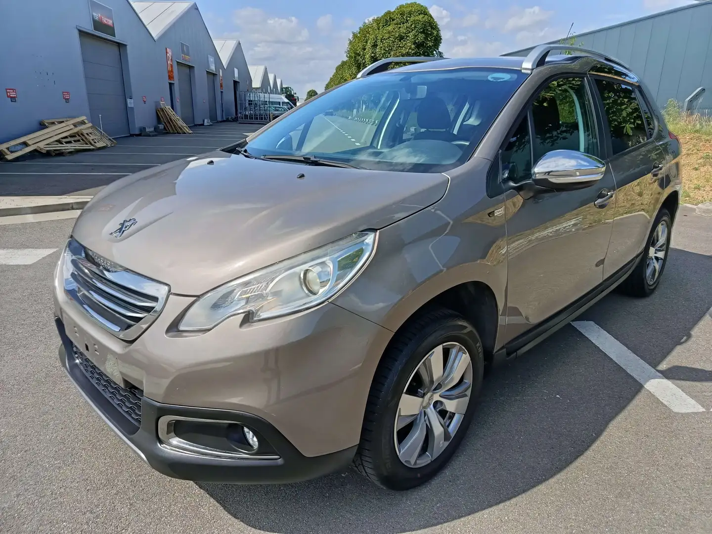 Peugeot 2008 2008 1.2i PureTech Active Beige - 1