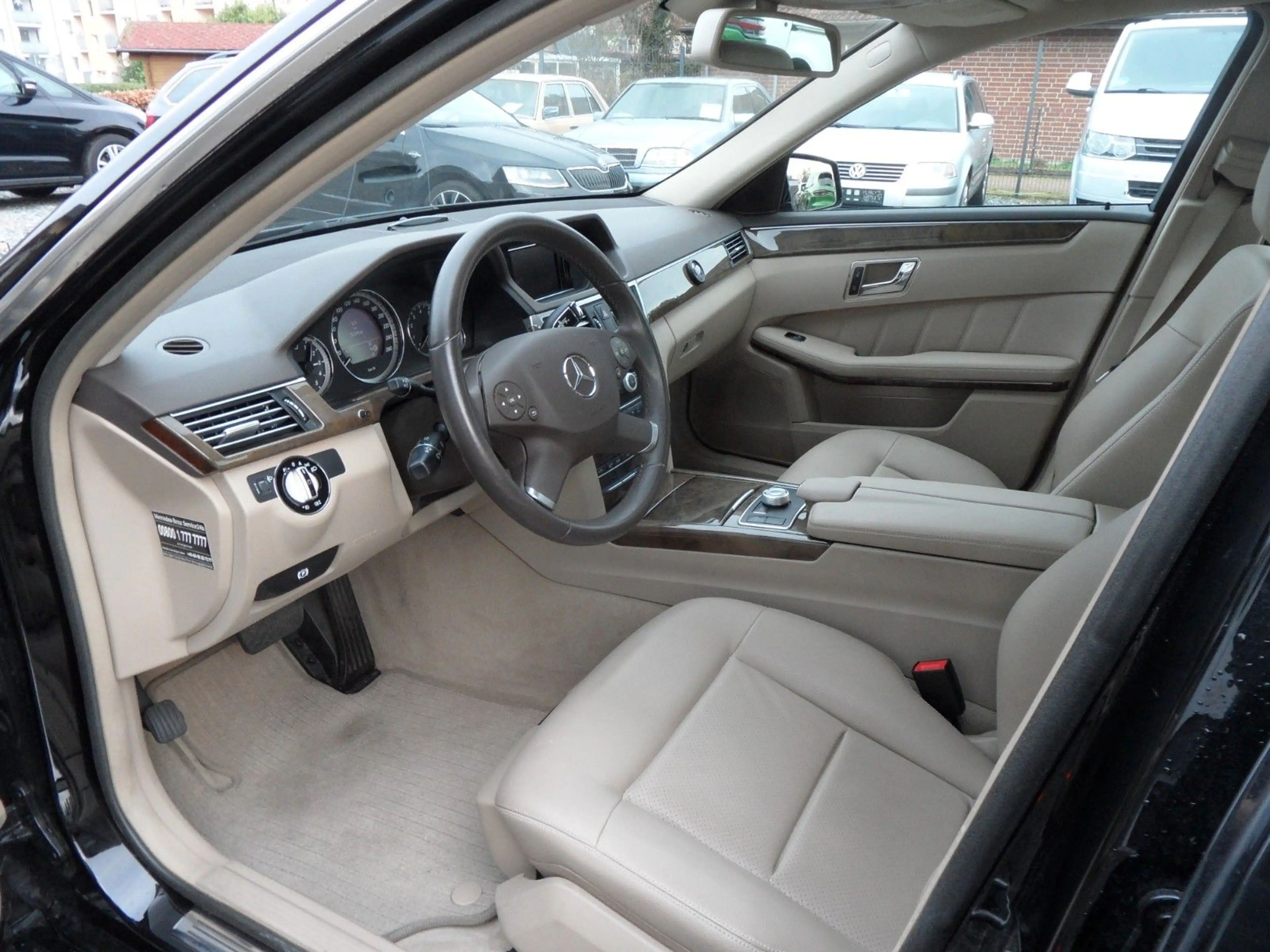 Mercedes-Benz E 350 CGI BlueEfficiency, 2.Hand, erst 54.000 KM — photo 13
