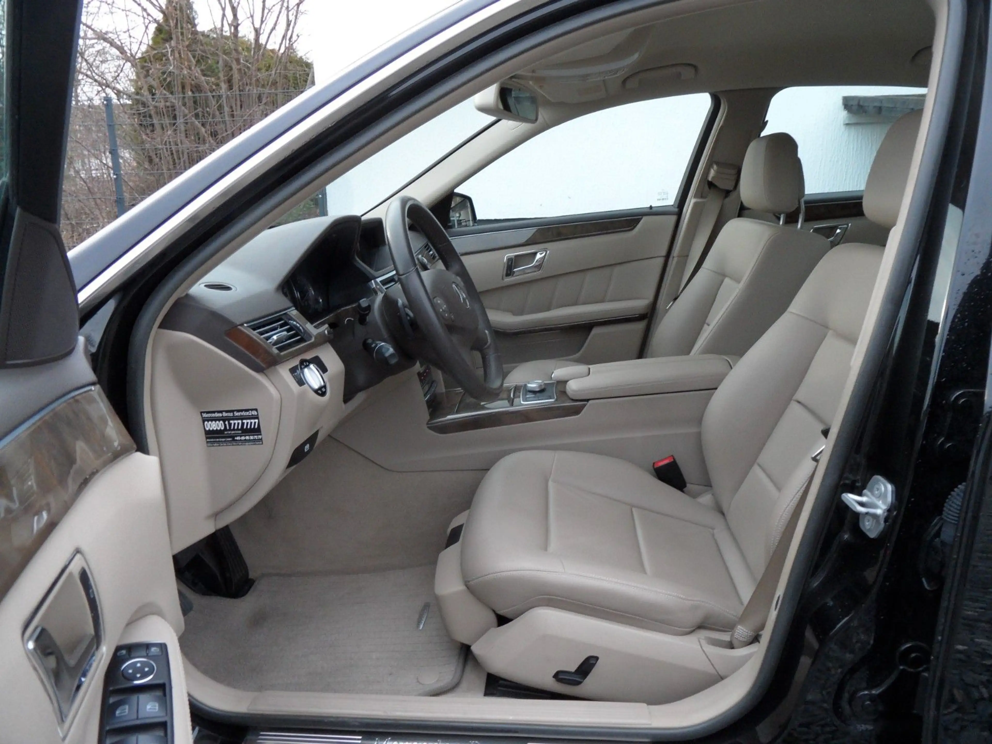 Mercedes-Benz E 350 CGI BlueEfficiency, 2.Hand, erst 54.000 KM — photo 11