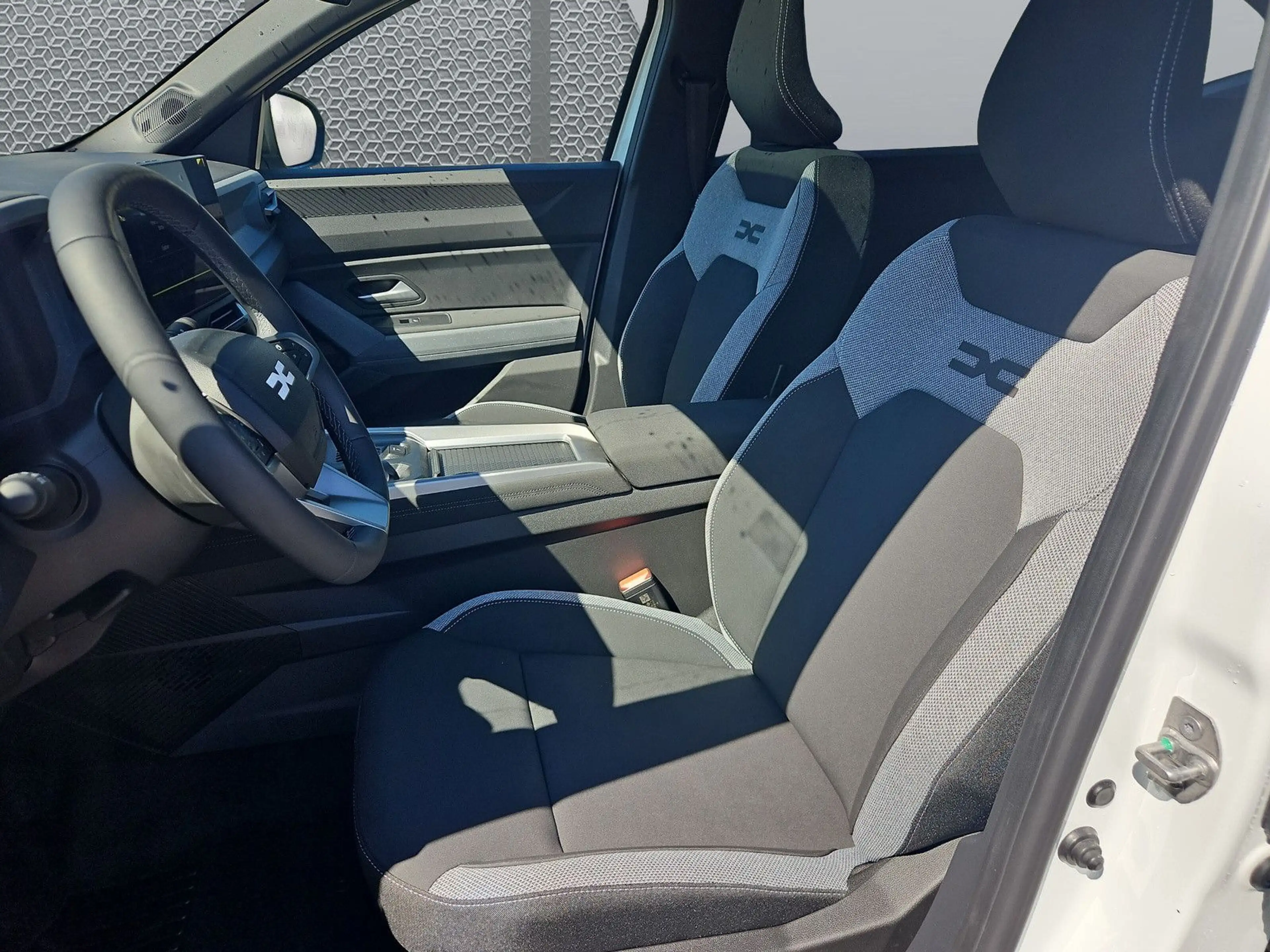 Dacia Bigster Journey Hybrid 155  Navi Kamera LED — photo 6