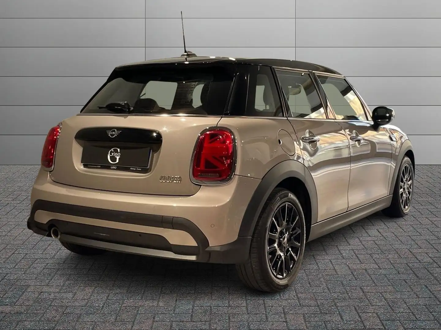 MINI Cooper Cabrio 5p 1.5 Cooper Camden Grau - 2