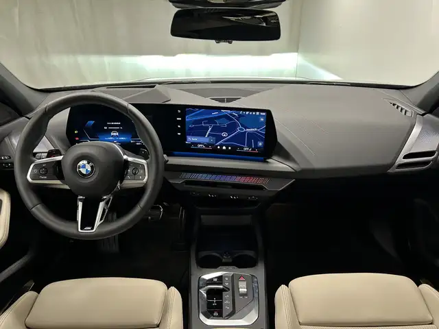 BMW 1 Series view 5