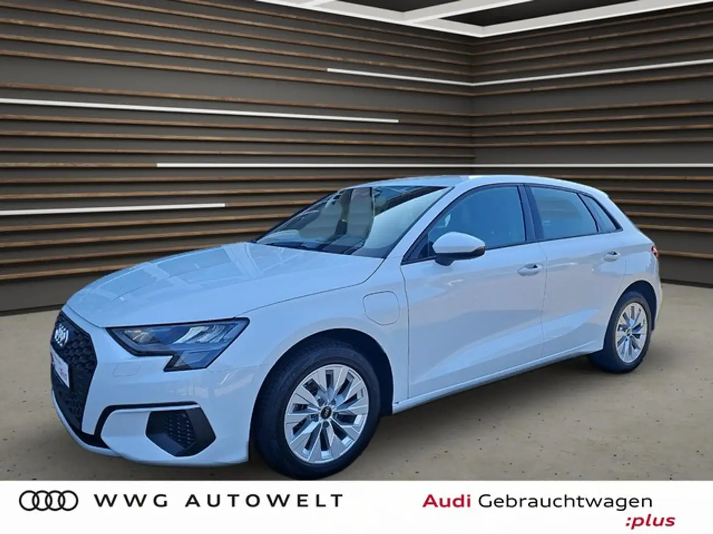 Audi A3 Sportback 40 TFSI e S tronic Navi Virtual Weiß - 1