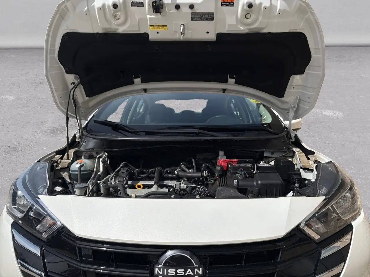 Nissan Versa снимка Nissan Versa