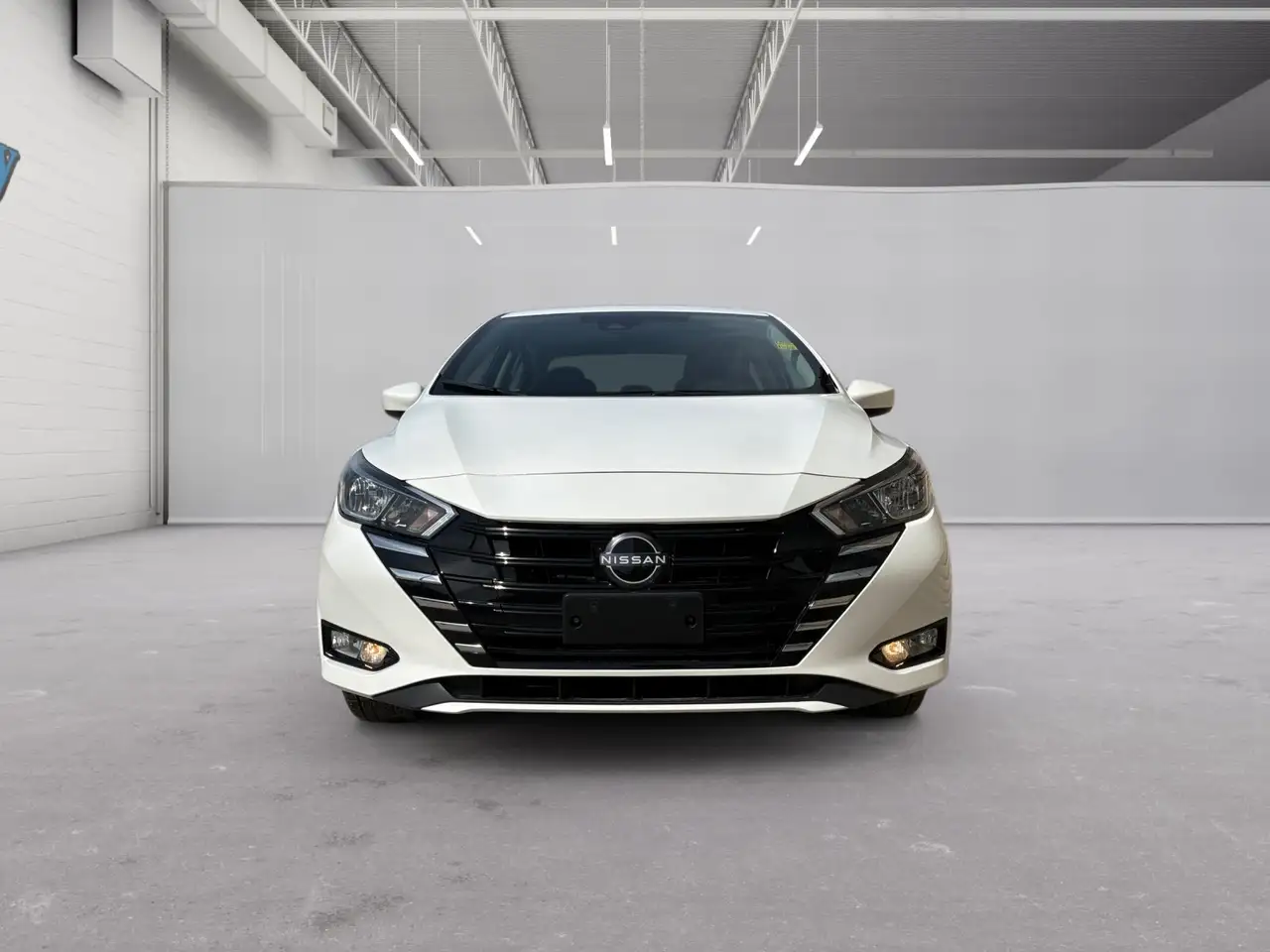 Nissan Versa снимка Nissan Versa