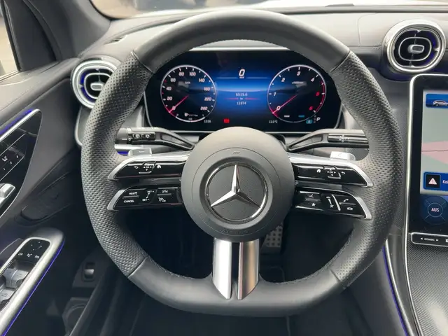 Mercedes-Benz GLC 200 d 4MATIC AMG-Line Prem Night 360°Kam AHV Ansicht 11