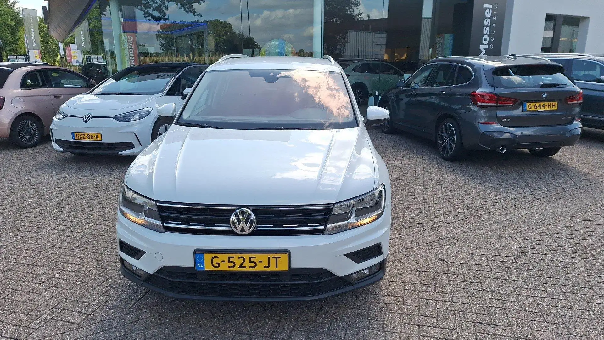 Volkswagen Tiguan 1.5 TSI ACT Comfortline Business Wit - 2