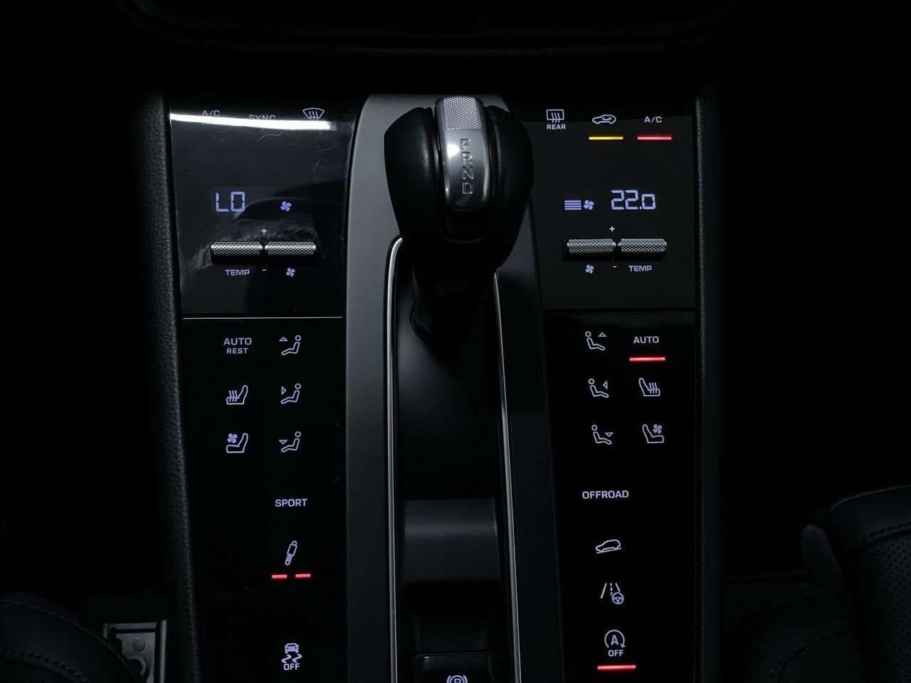 2023 Porsche Macan thumb 27