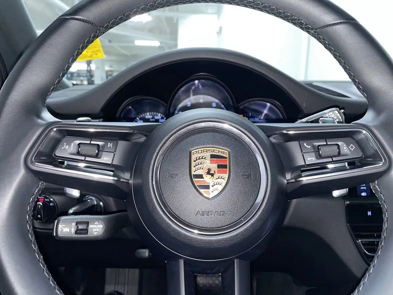 Porsche Macan снимка Porsche Macan