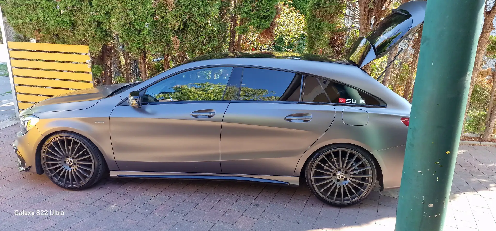 Mercedes-Benz CLA 180 CLA 180 d OrangeArt Edition Aut. OrangeArt Edition Silber - 2