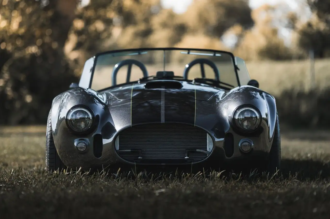AC COBRA 7.0l V8 ESP ABS LED 1of1 NEW, foto 3