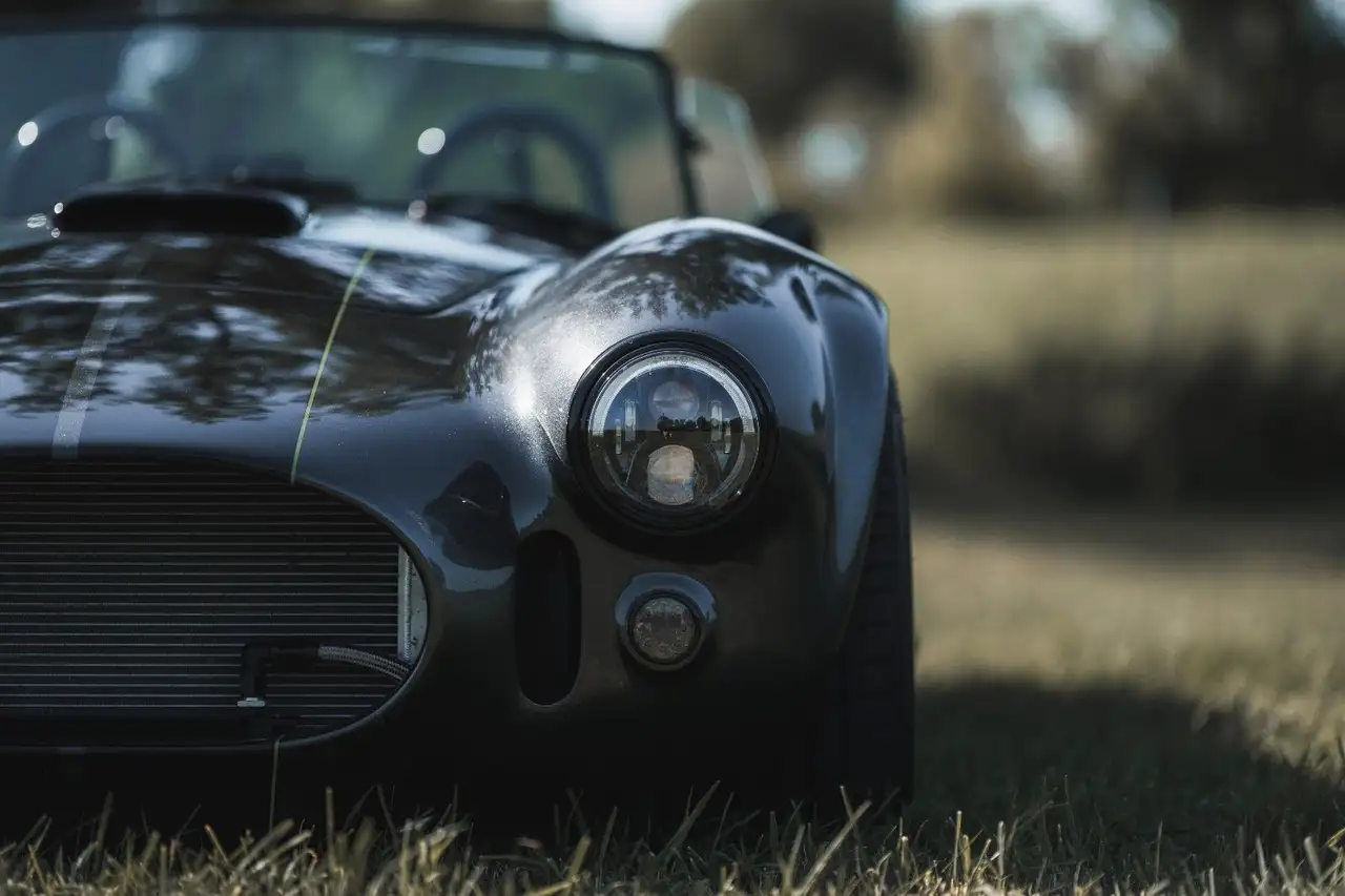 AC COBRA 7.0l V8 ESP ABS LED 1of1 NEW, foto 4