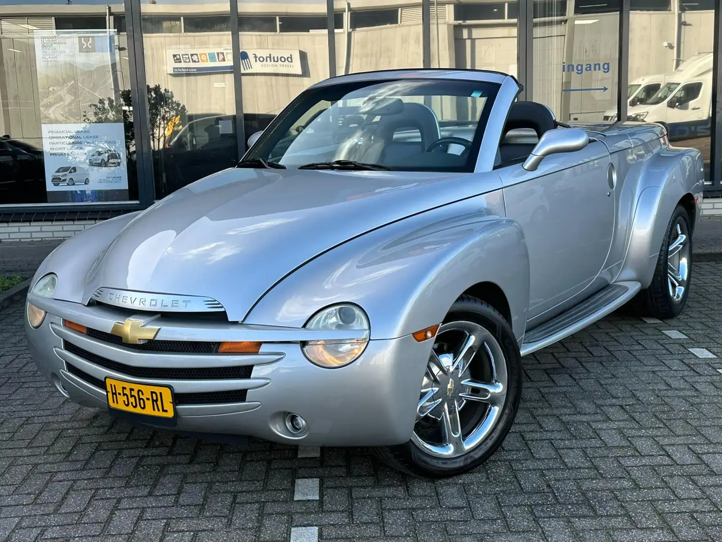 Chevrolet SSR CHEVROLET 6.0 V8 Cabrio Gris - 2
