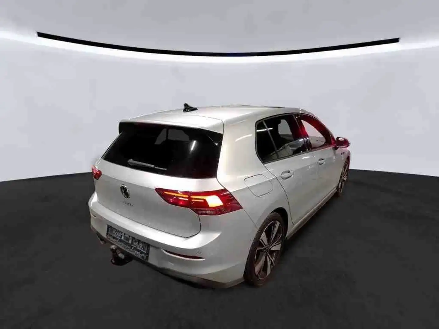 Volkswagen Golf VIII Lim. GTD StHz*AHK*Pano*Kamera*Keyless* Silber - 2