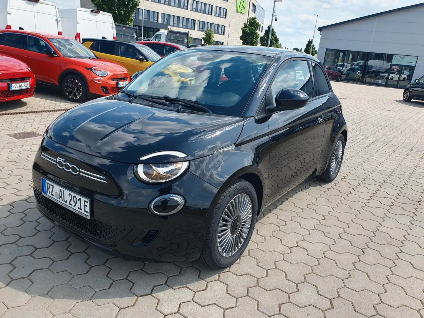 Fiat 500e Zwart - 1