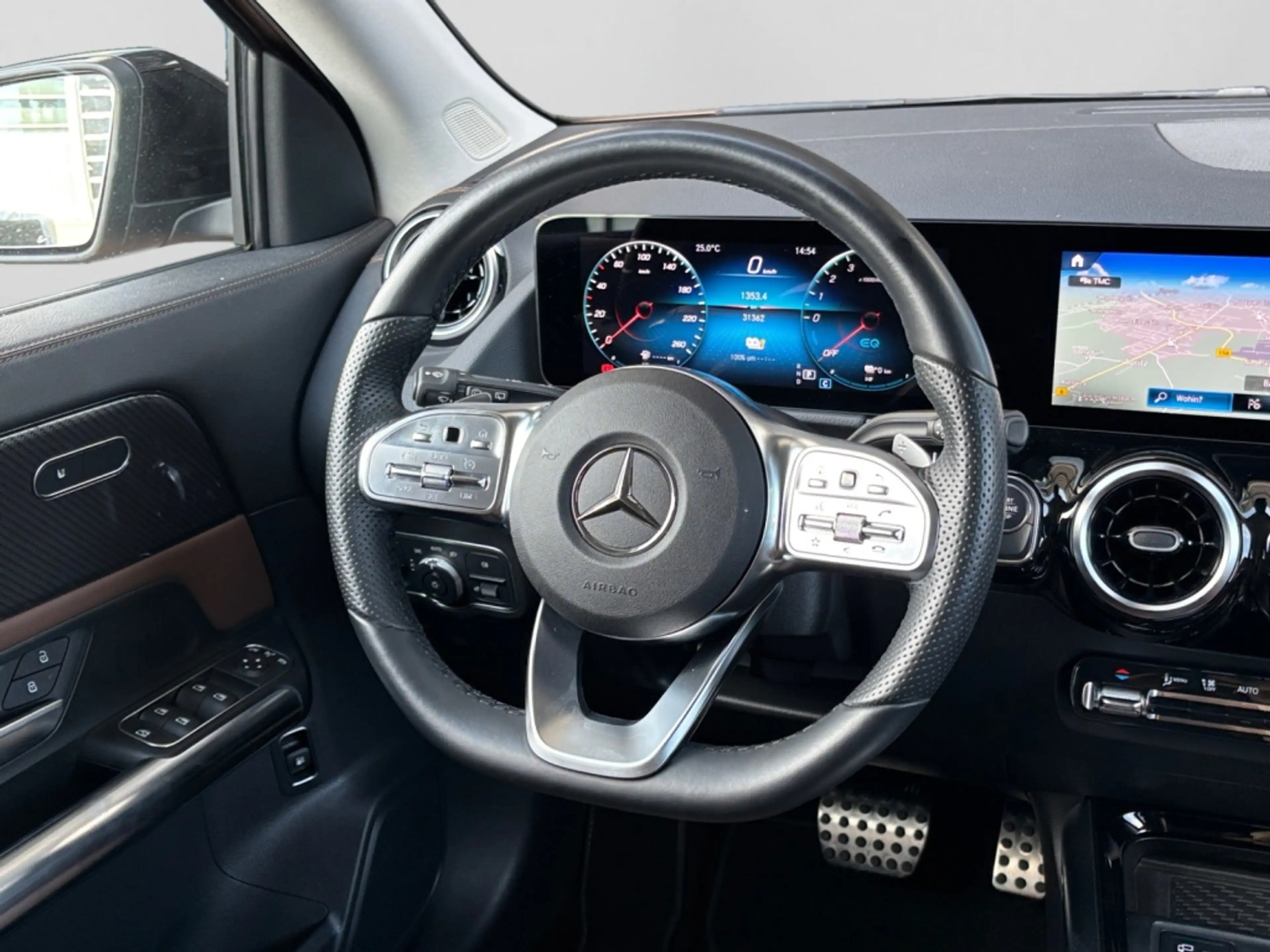 Mercedes-Benz GLA 250 e AMG|NIGHT|MBUX|SHZ|TEMP|KAM|LED|LEDER — photo 9