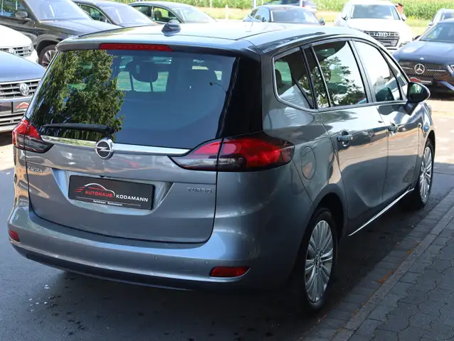Opel Zafira view 10