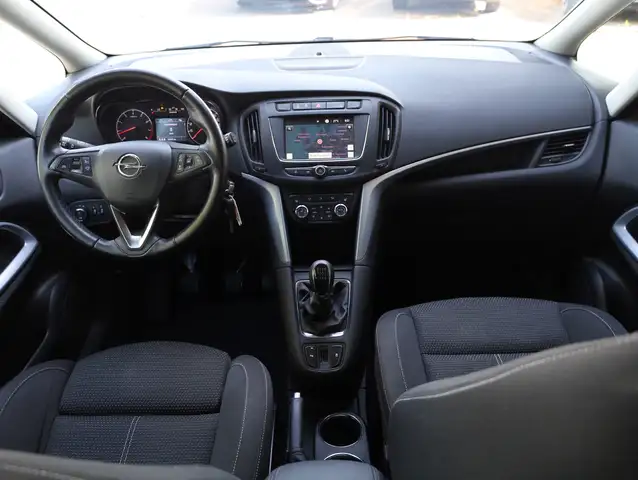 Opel Zafira view 15
