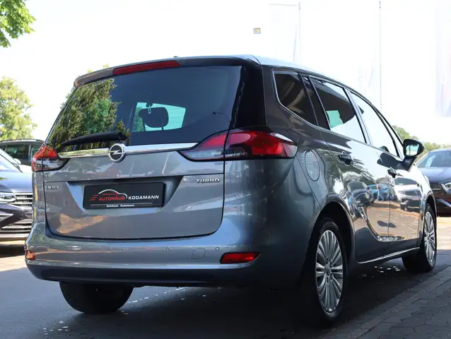 Opel Zafira view 11