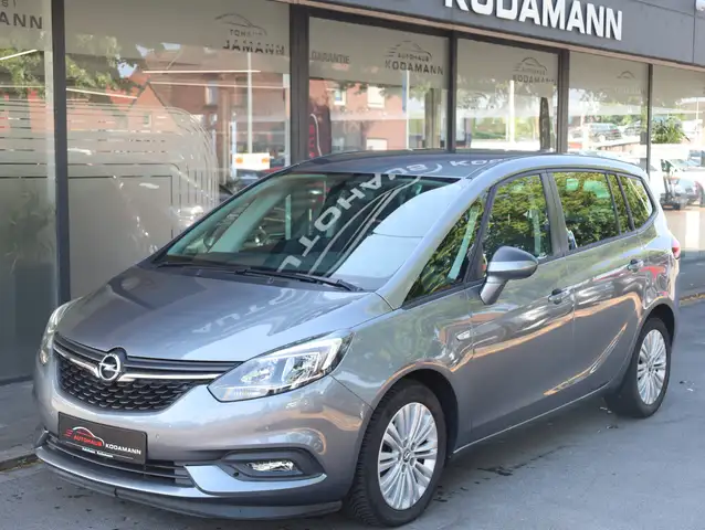 Opel Zafira view 5