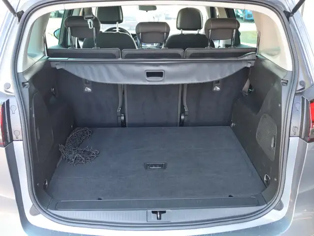 Opel Zafira view 12