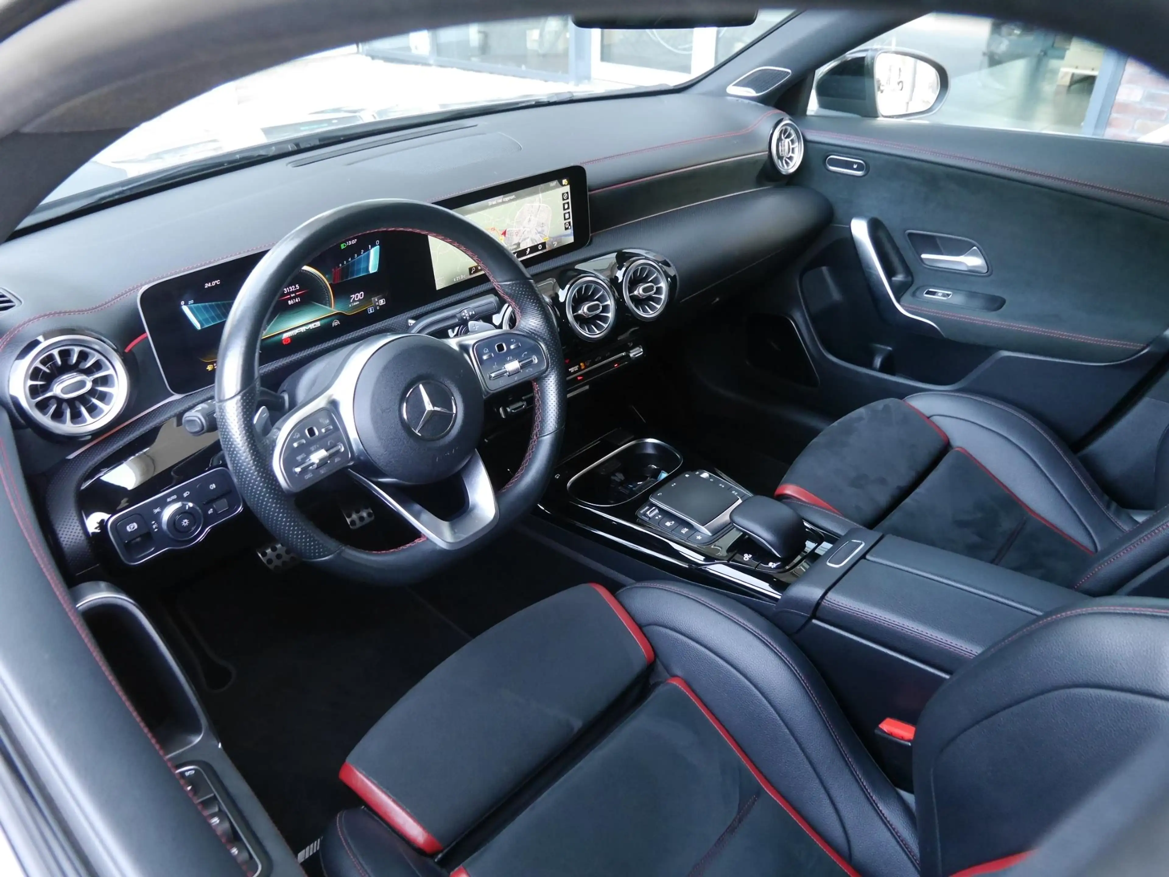 Mercedes-Benz CLA 35 AMG Shooting Brake 4MATIC Premium | 300PK | Automaat | — photo 8