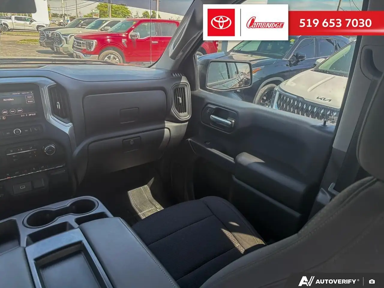 Chevrolet Silverado 1500 снимка Chevrolet Silverado 1500