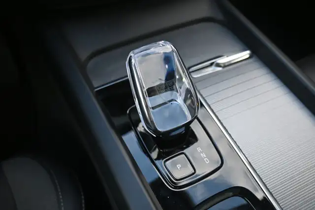 Volvo XC60 view 20