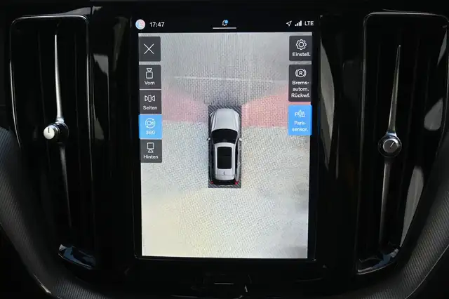 Volvo XC60 view 25