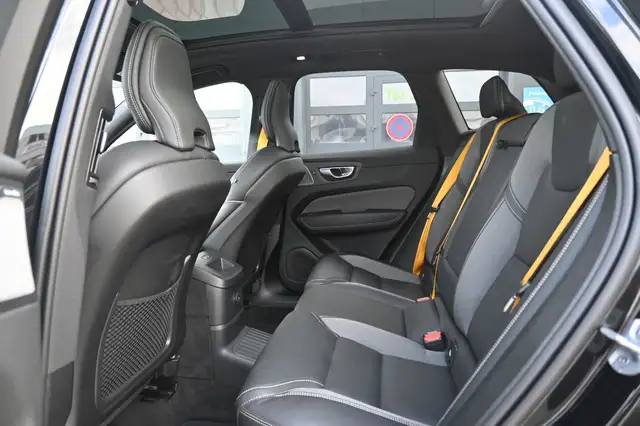 Volvo XC60 view 16