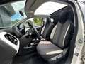 Peugeot 108 1.0 e-VTi 68pk 5D TOP! Allure I Navigatie I Camera Wit - thumbnail 22