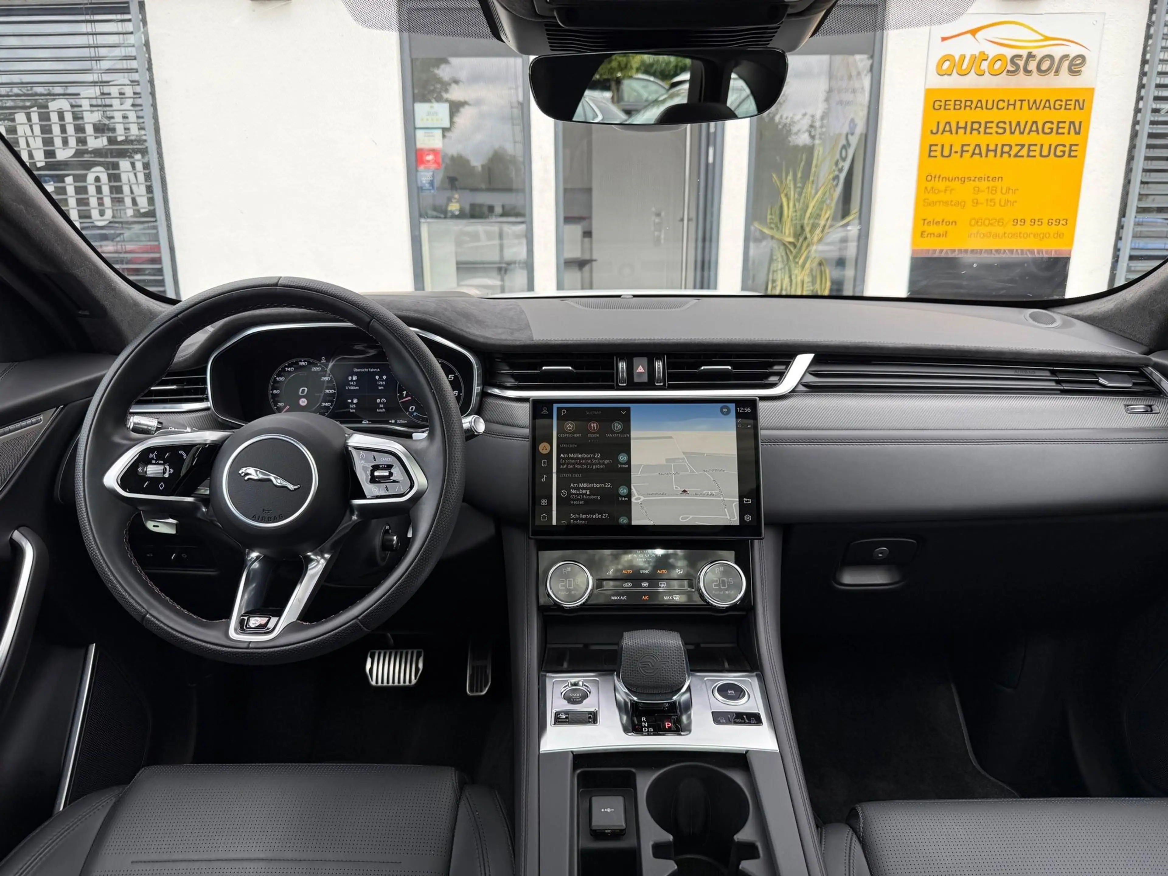 Jaguar F-Pace P550 SVR AWD 405 kW (551 PS), Autom. 8-Gang, Al... — photo 14