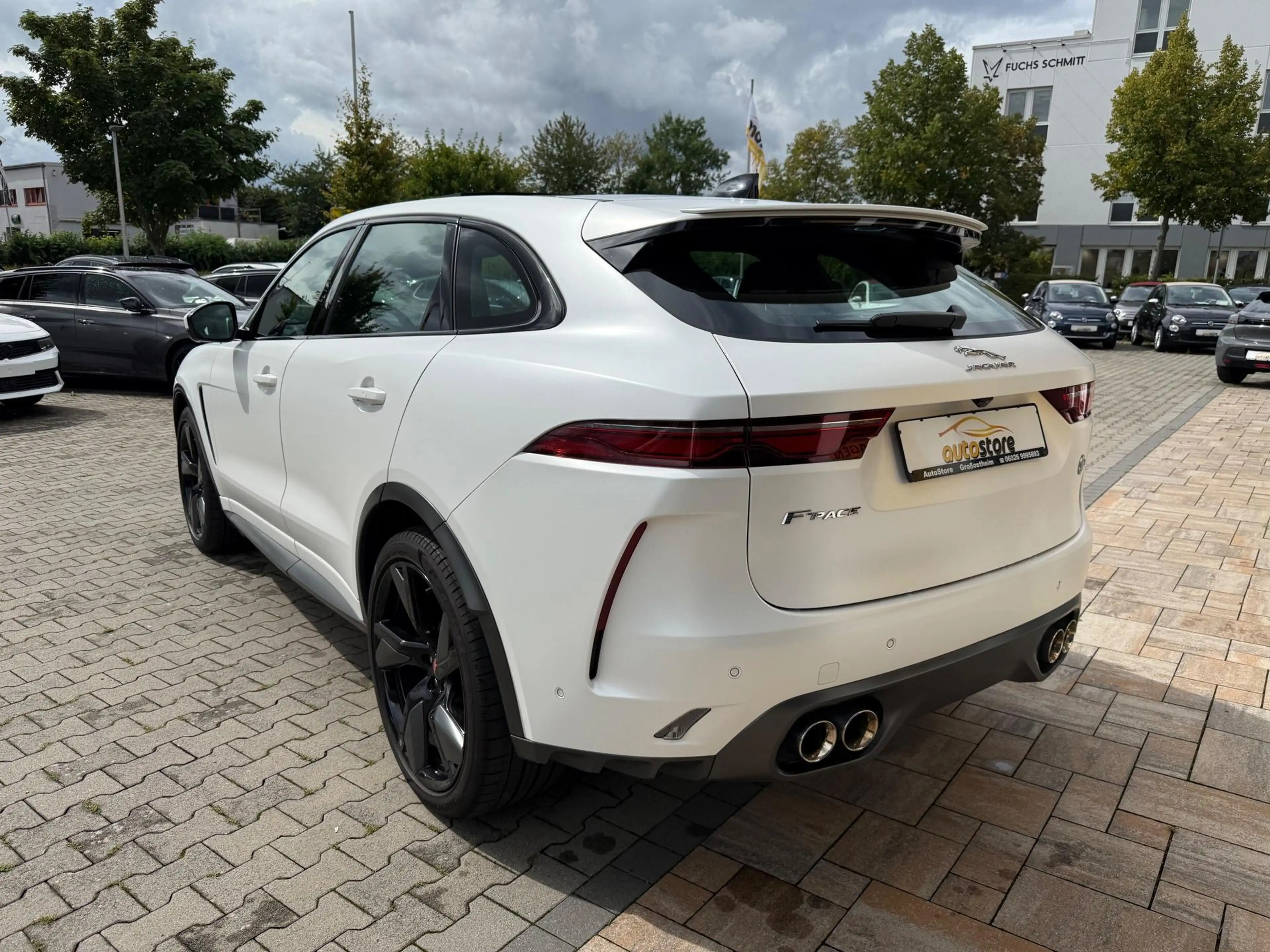 Jaguar F-Pace P550 SVR AWD 405 kW (551 PS), Autom. 8-Gang, Al... — photo 4