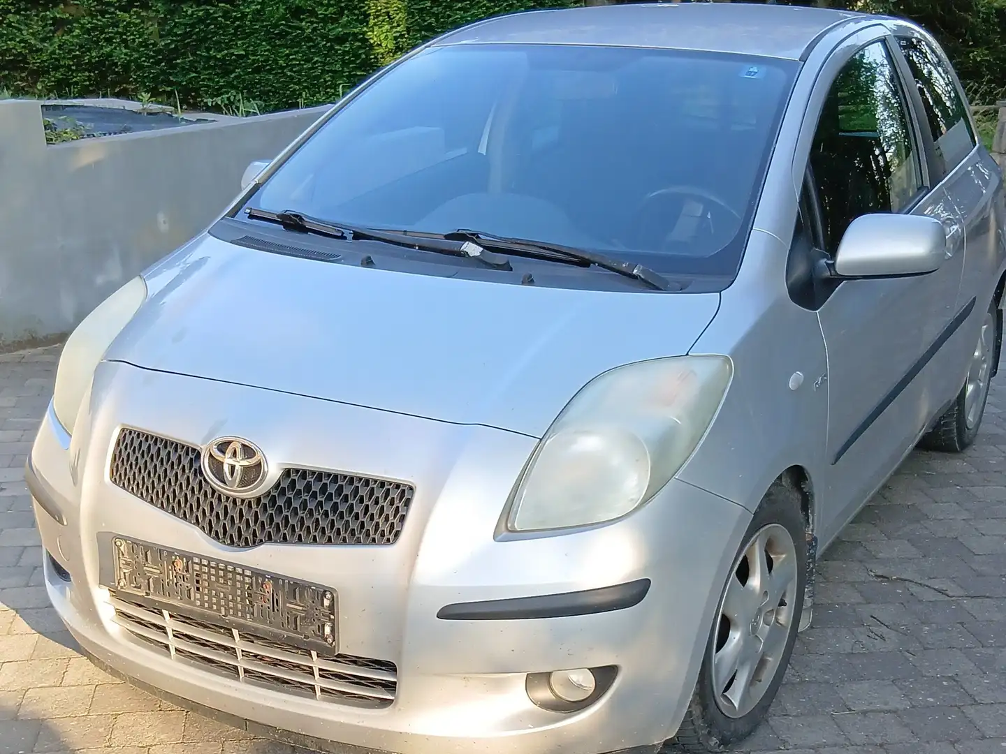 Toyota Yaris Yaris 1.4 Turbo D4D Luna Zilver - 1