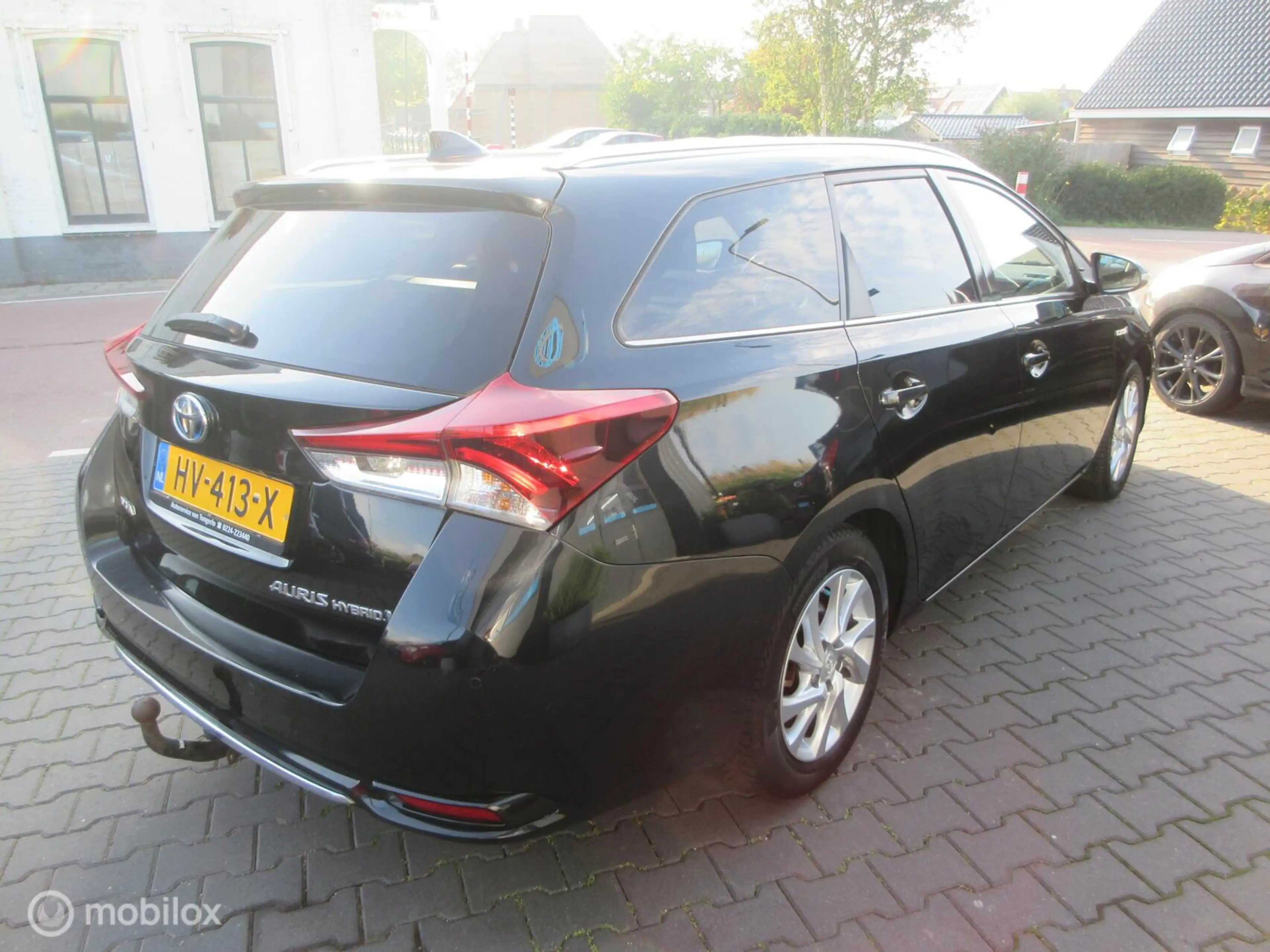 Toyota Auris Touring Sports 1.8 Hybrid Lease pro Trekhaak NL au — photo 3