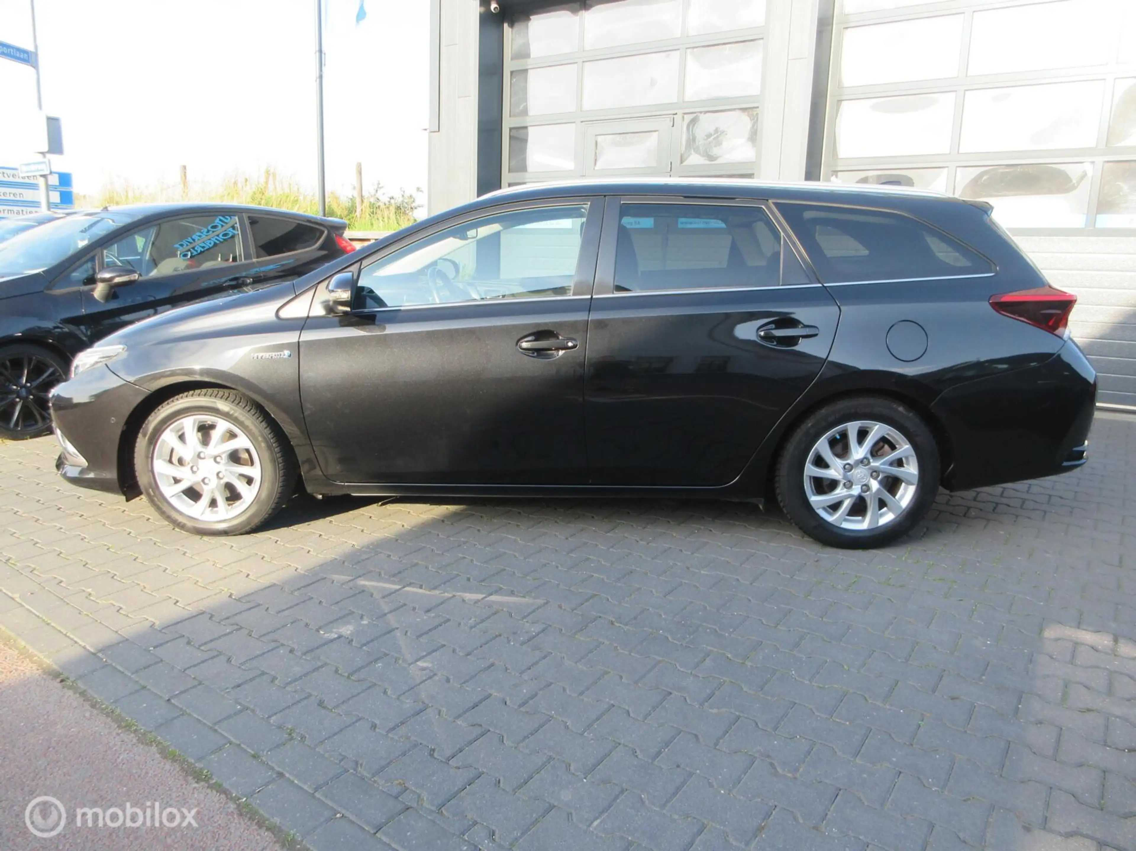 Toyota Auris Touring Sports 1.8 Hybrid Lease pro Trekhaak NL au — photo 5