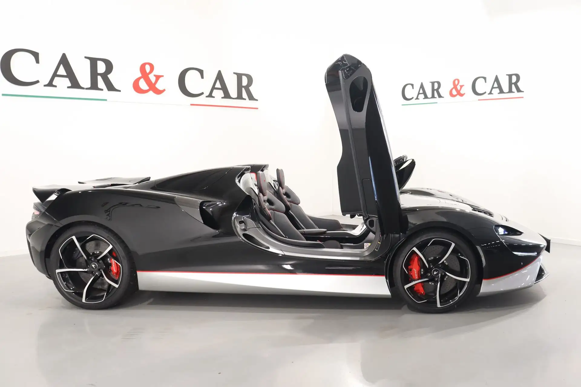 맥라렌 Elva 2022 검정 사진 5