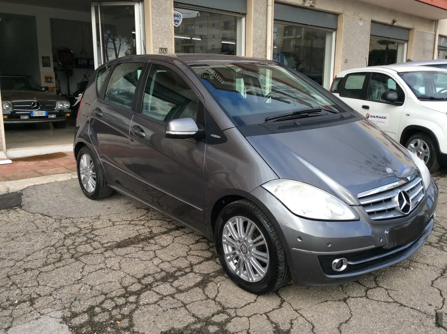 Mercedes-Benz A 160 be Executive Gri - 1