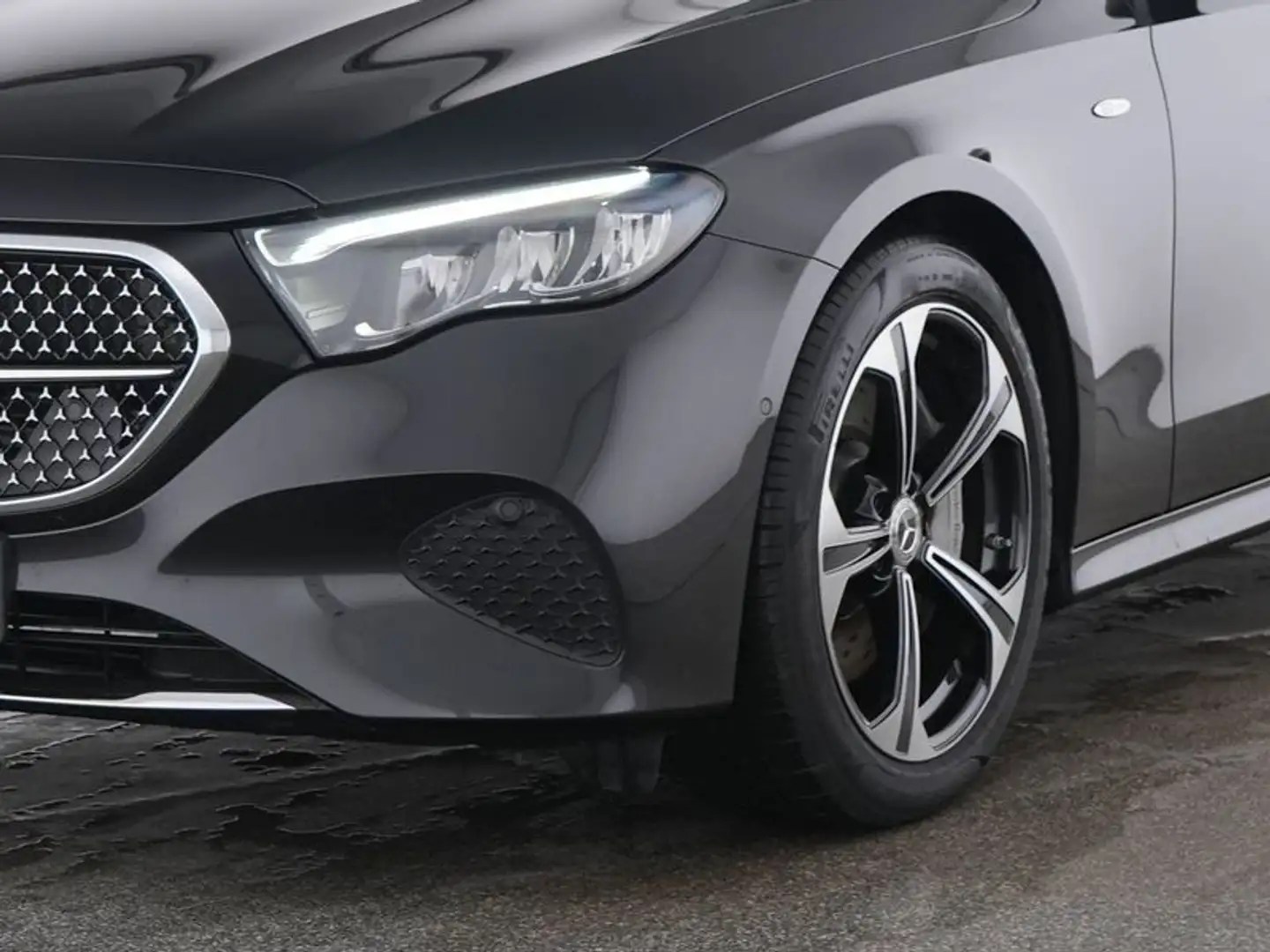 Mercedes-Benz E 300 T de 4M Avantgarde Burm4D/AHK/Kamera/LED Grau - 2