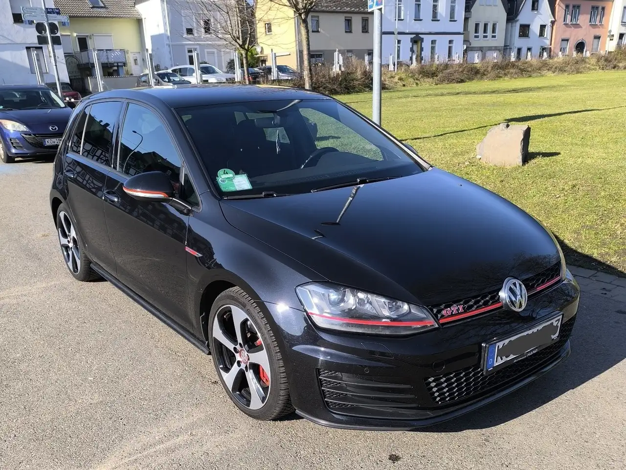 Volkswagen Golf GTI