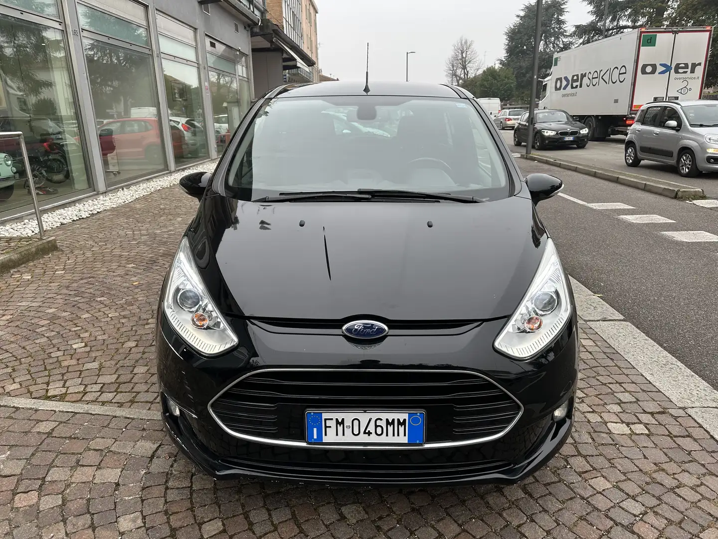 Ford B-Max B-Max 1.5 tdci Titanium 75cv Euro 6 Negru - 2