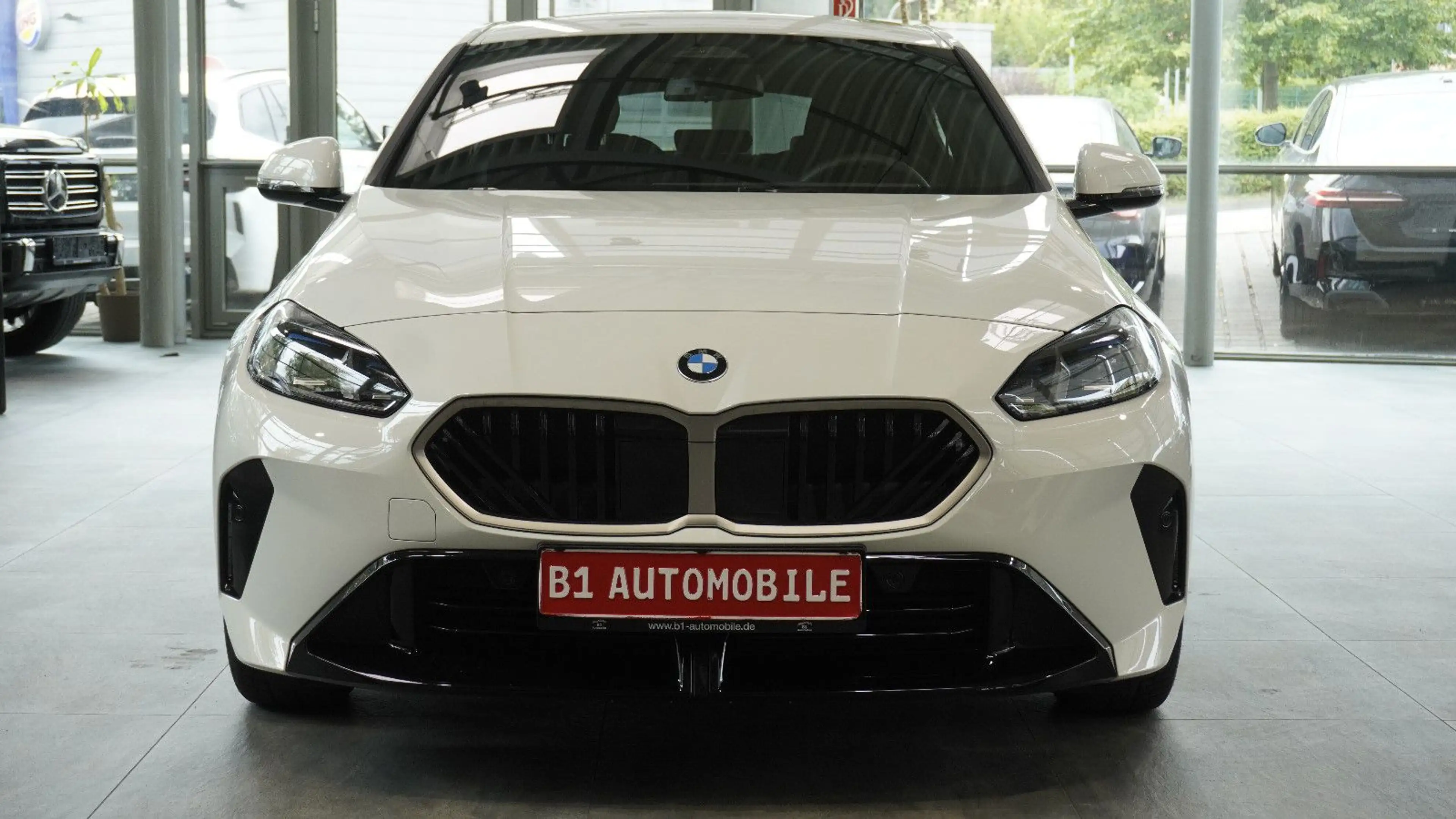 BMW 118 d M Sport*LED*PREMIUM*KOMFORT*DRIVE*SHADOW* — photo 2