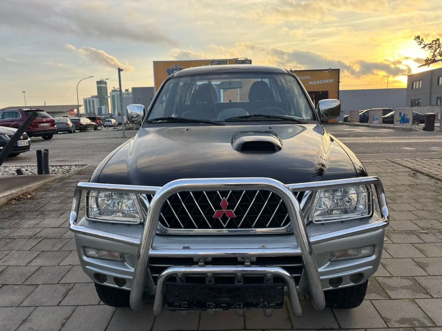 Mitsubishi L200 4x4 Magnum Plateado - 1