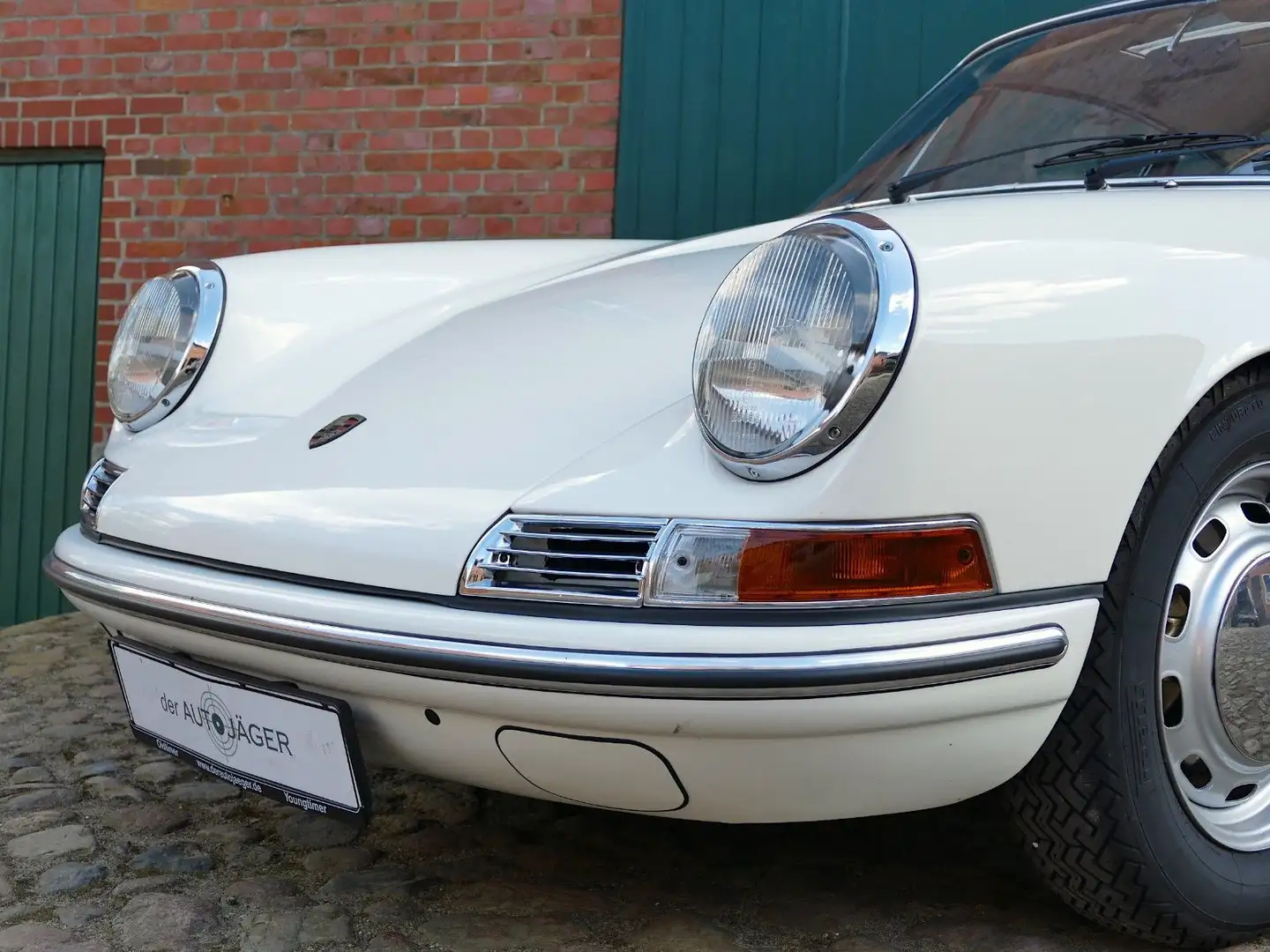 Porsche 911 Coupe SWB , deutsches Auto, matching Numbers Beige - 2