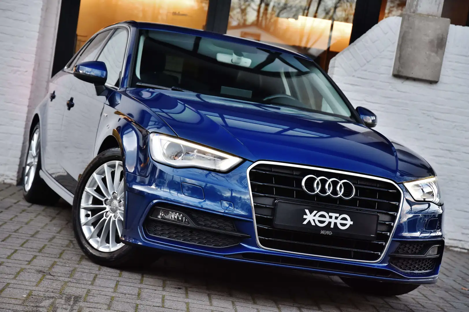 Audi A3 1.4 TFSI S TRONIC AMBITION S-LINE *NP € 43.811* Bleu - 2