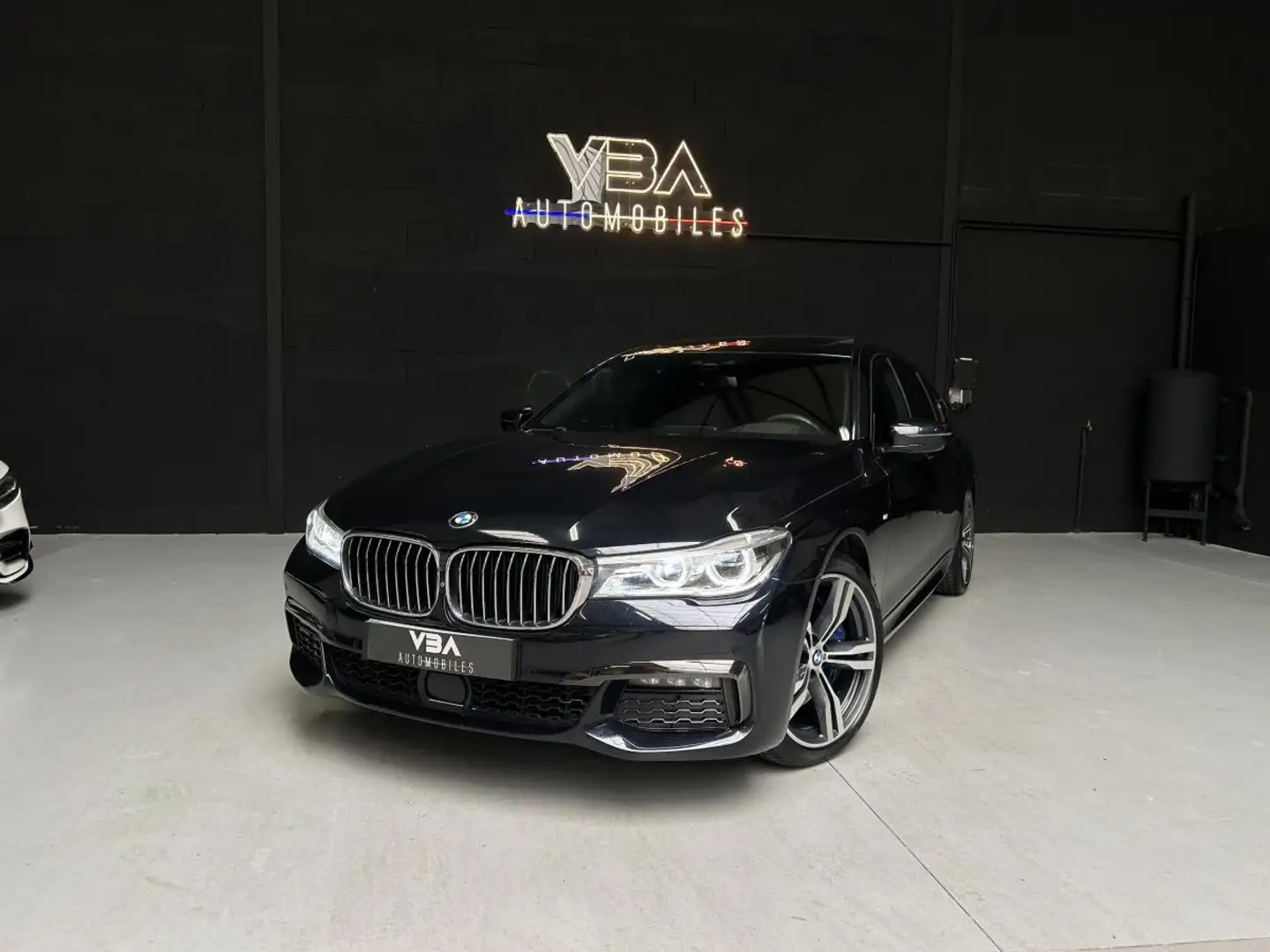 BMW 730 Berline (6) 730d xDrive 265 ch M Sport BVA8 Noir - 2